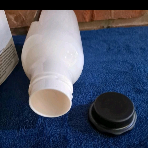 N Designer Water Bottle from the Design Letters Collection - Picture 2 of 4